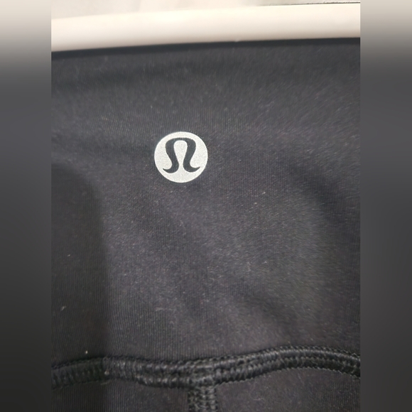 Lululemon leggings with mesh - Picture 3 of 9
